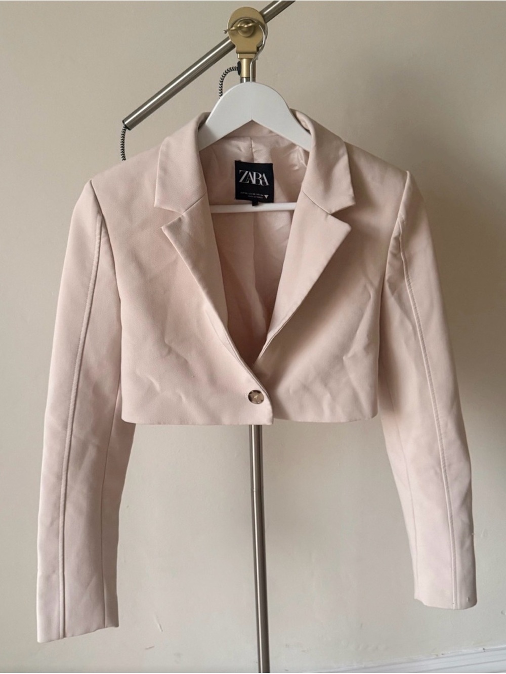 Zara Cropped Blazer in Light Blush